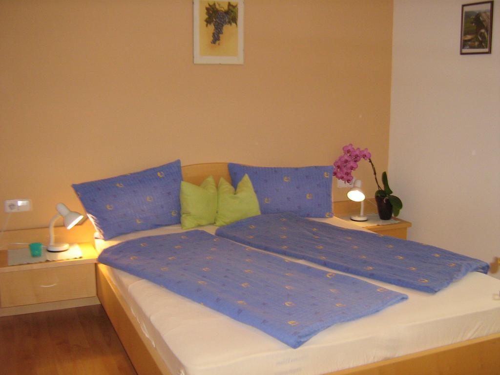Villa Pitterle Hof Mölten Zimmer foto